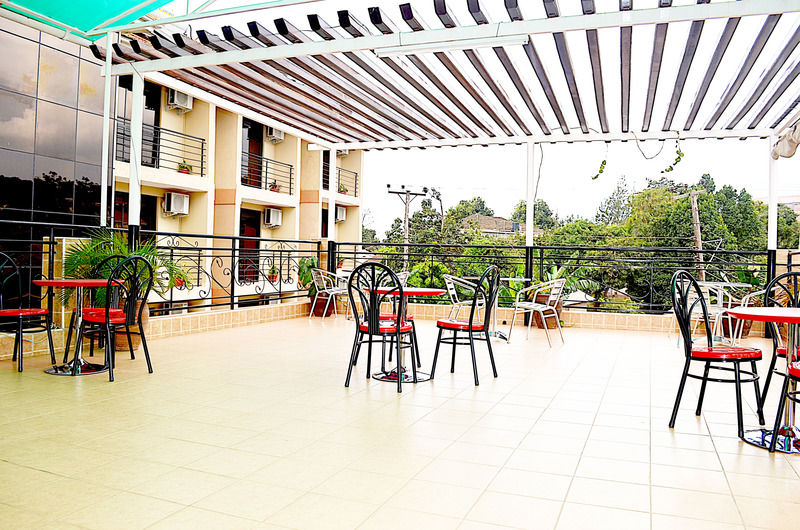 Marie'S Royale Hotel Kampala Buitenkant foto