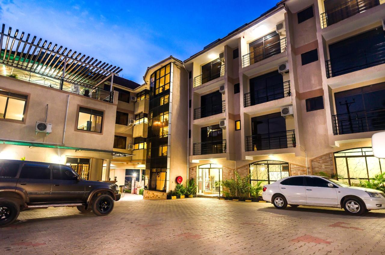 Marie'S Royale Hotel Kampala Buitenkant foto