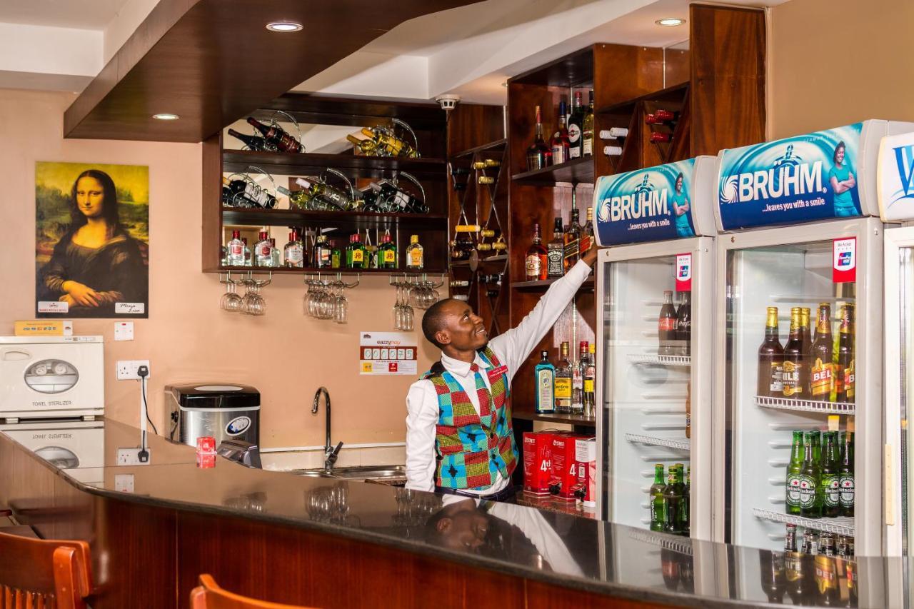 Marie'S Royale Hotel Kampala Buitenkant foto